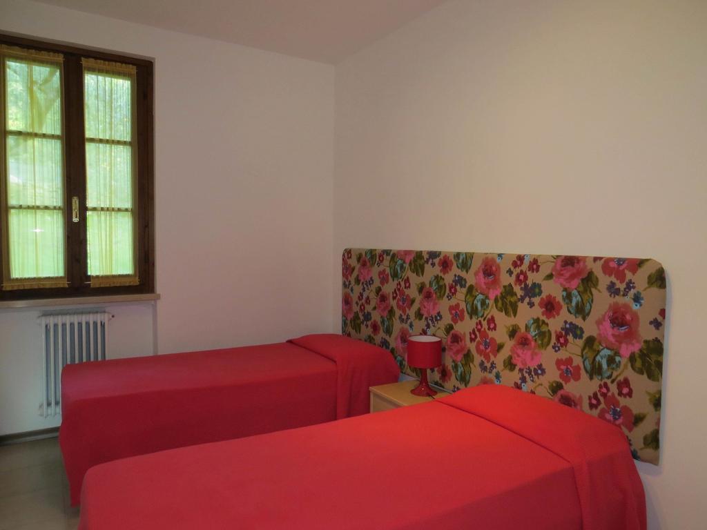 Residence Liana Albisano Torri Del Benaco Buitenkant foto