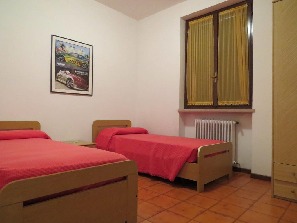 Residence Liana Albisano Torri Del Benaco Buitenkant foto