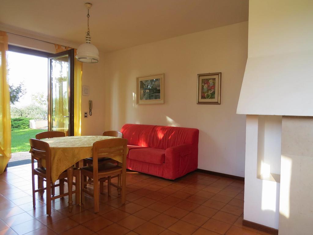 Residence Liana Albisano Torri Del Benaco Buitenkant foto