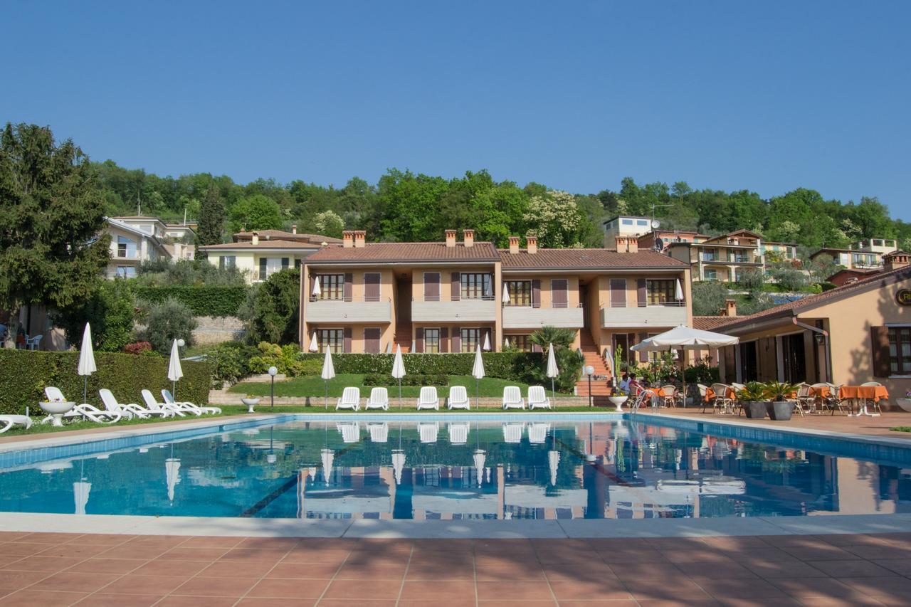 Residence Liana Albisano Torri Del Benaco Buitenkant foto